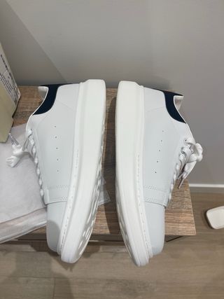 Zapatillas Alexander McQueen Blancas y Negras