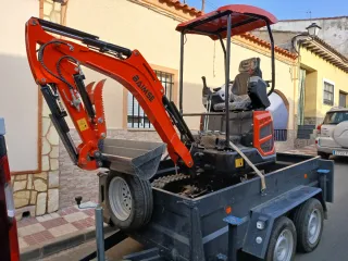 Alquiler Mini Retroexcavadora