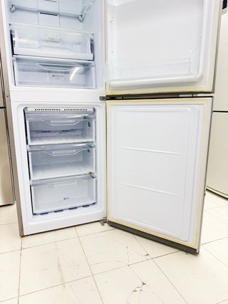 Nevera Indesit Combi