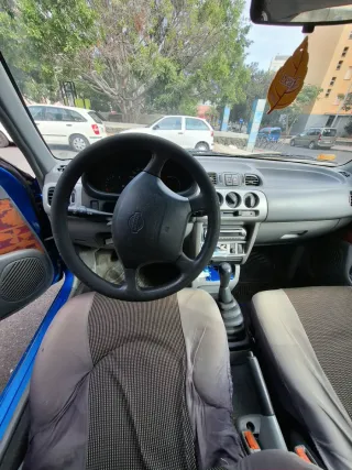 Nissan Micra 2000