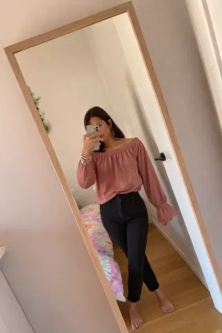 Blusa Bershka escote elástico manga larga