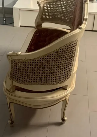 Sillón clásico beige y marrón