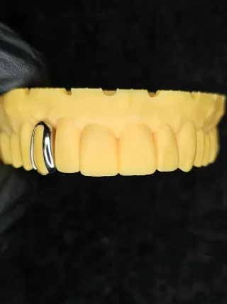 Reparaciones en 12h y  Servicios para Clínicas