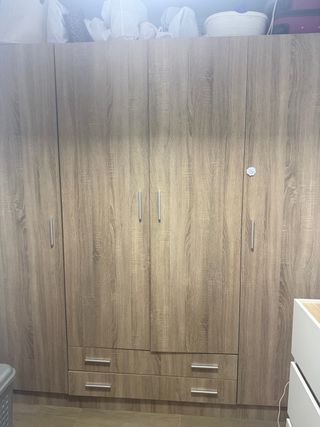 Conjunto de matrimonio cabecero y mesitas