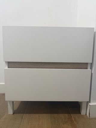 Conjunto de matrimonio cabecero y mesitas