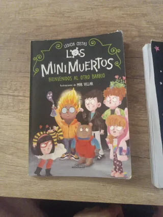 Bienvenidos al Otro Barrio / Welcome to the Oth...