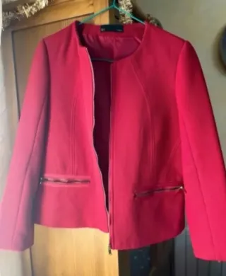 Chaqueta americana rosa con cremallera Talla M