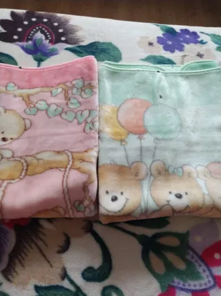 Mantas de bebé con ositos y globos