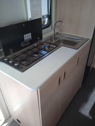 Caravana Adria Aviva 522pt 3 ambientes