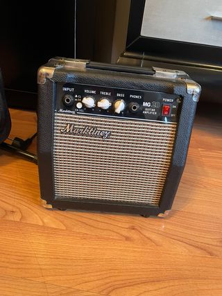 Guitarra Eléctrica Baffin Blanca + Amplificador