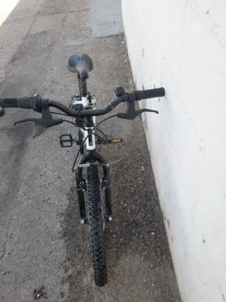 Bicicleta infantil Rockrider blanca