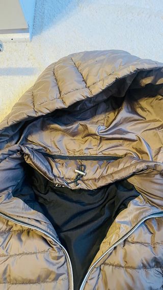 Chaqueta acolchada Zara capucha marrón