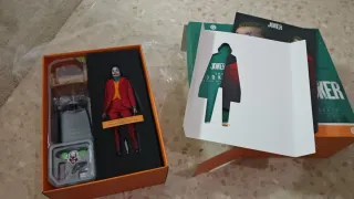 Hot Toys Joker 1/6 Joaquin Phoenix