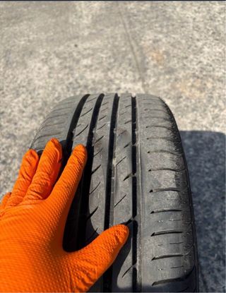 Neumático Nexen 2Ud 205/50 R15 utilizadas 150km