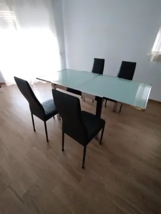 Mesa Comedor Extensible + 4 Sillas Negra