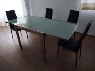 Mesa Comedor Extensible + 4 Sillas Negra