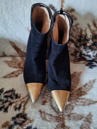 Botines Bimba y Lola Talla 37 Negro y Dorado