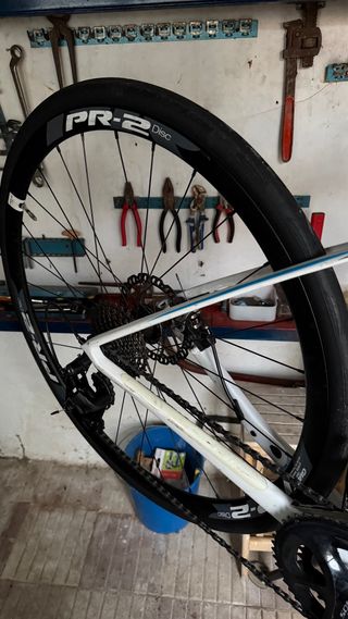 Bicicleta Giant de carretera carbono