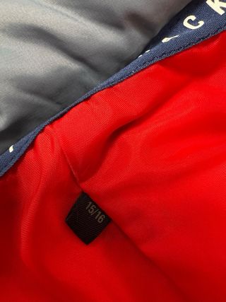 Chaleco Aston Martin Racing Gris y Rojo