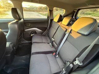 Mitsubishi Outlander 2010