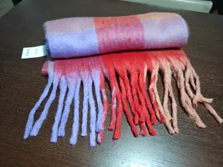 Cachecol Acne Studios Roxo e Vermelho
