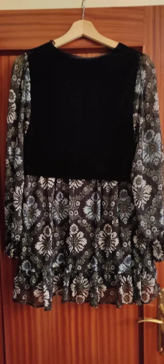 Vestido Zara Terciopelo y FloresL