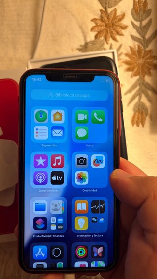 iPhone 11 128GB Rojo
