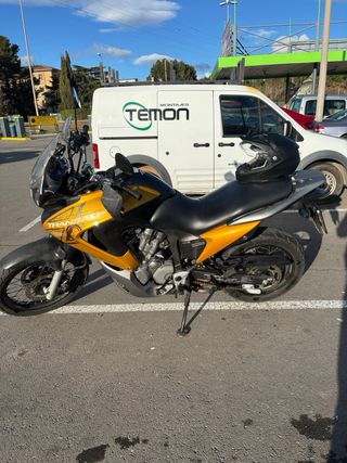Honda Transalp 700 - 2008 - Etiqueta C