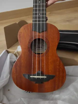 Ukelele Aklot nuevo