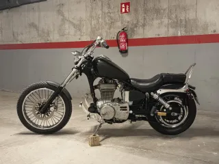 Suzuki Savage LS 650 Chopper y mucho recambio.