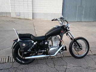 Suzuki Savage LS 650 Chopper y mucho recambio.