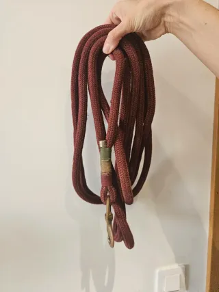 Cabestro con nudos y cuerda