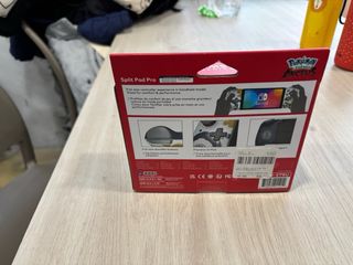 Mando Split Pad Pro Switch Pokémon Arceus