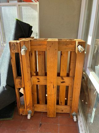 Sofá Palets con Ruedas | Barnizado para exterior