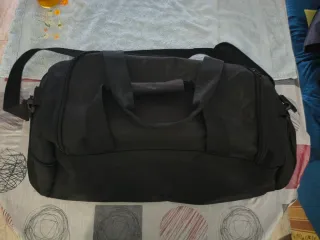 Mochila deportiva negra