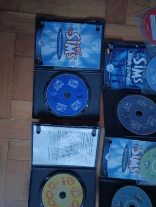 Lote 4 Juegos Los Sims PC CD-ROM (Expansión)