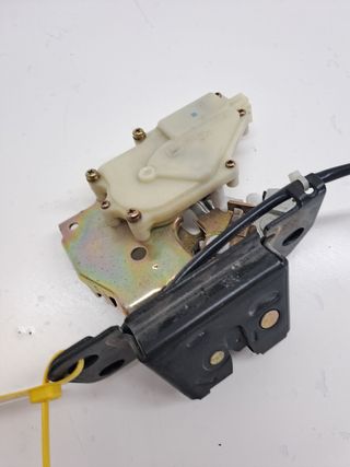 CERRADURA MALETERO / PORTON HONDA CA 125 S / CMX 250 REBEL