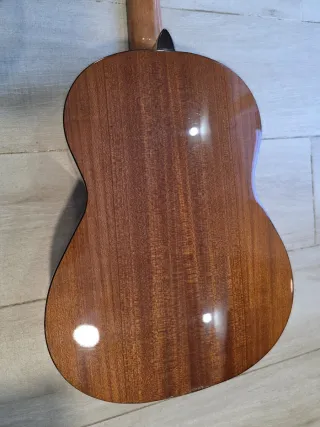 Guitarra Admira Alba Clásica