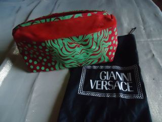 Estuche Gianni Versace Rojo y Verde