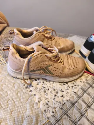 Lote 2 pares zapatillas deportivas talla 37