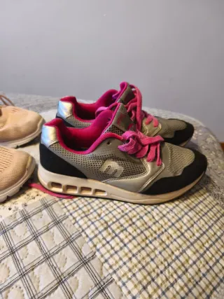 Lote 2 pares zapatillas deportivas talla 37