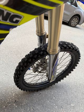 Yamaha 450 YZF Motocross Azul/Amarillo