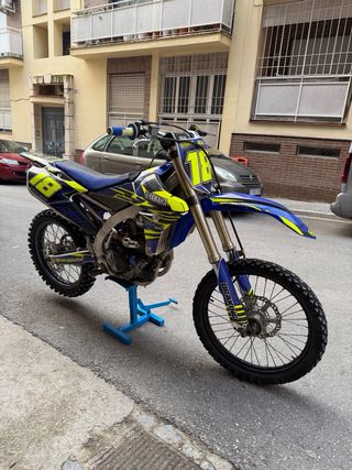 Yamaha 450 YZF Motocross Azul/Amarillo