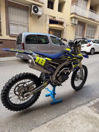 Yamaha 450 YZF Motocross Azul/Amarillo