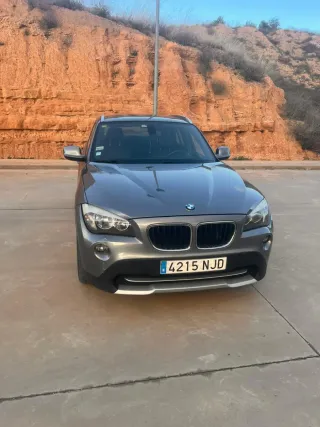 BMW X1 2011