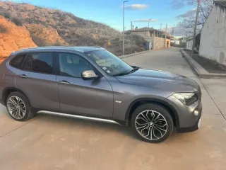 BMW X1 2011