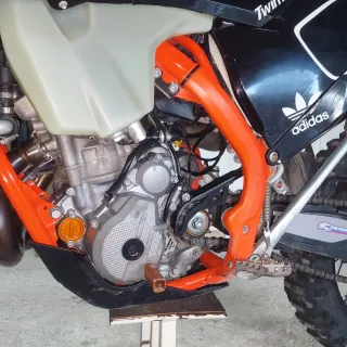 KTM EXCF 250 Six Days Chile Cone Valve Akra