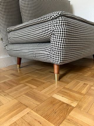 Sofá cama pata de gallo URGE!