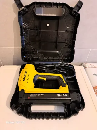 Pistola grapadora Stanley