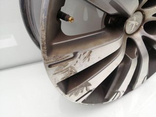 LLANTA PEUGEOT 3008 (4)